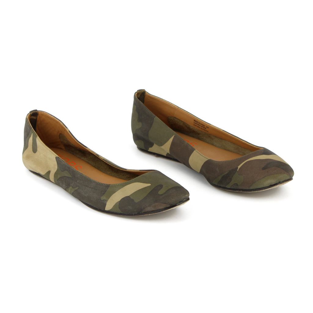  - Michael Kors Camo Print Ballet Flats sz 8