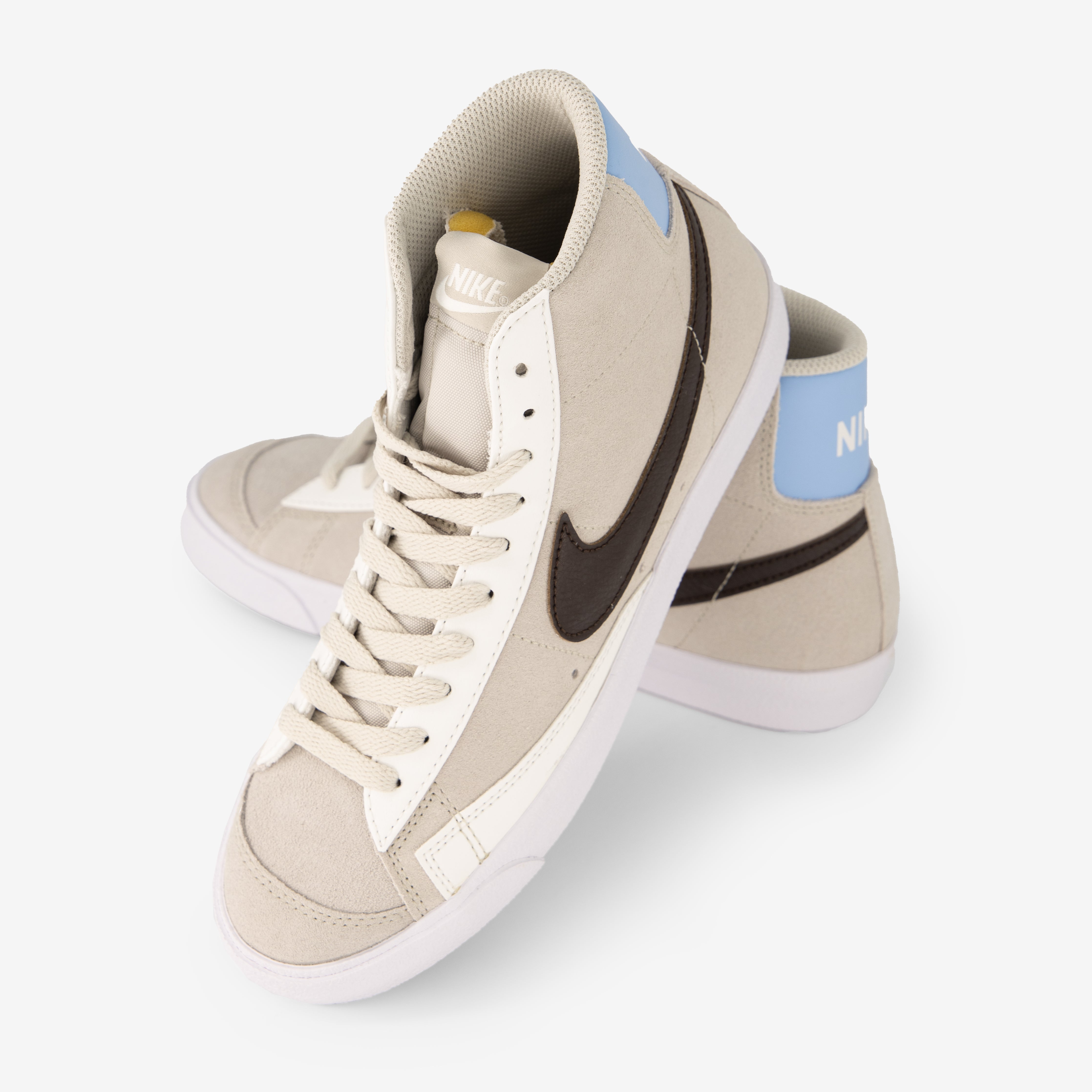 nike blazer mid 77 light bone dark cinder