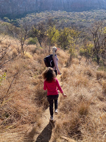 Lisa Raleigh and her daughter Bella walking along the Vergenoeg route 