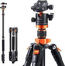 A tripod and its accessories 