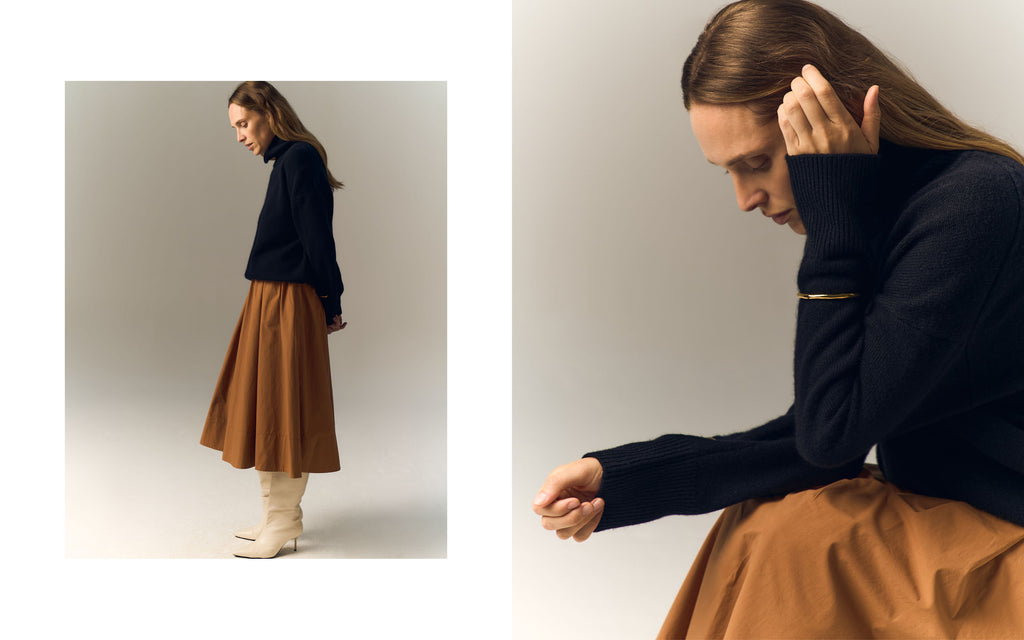 women-cotton-midi-skirt-terracotta-wool-cashmere-turtleneck-sweater-black