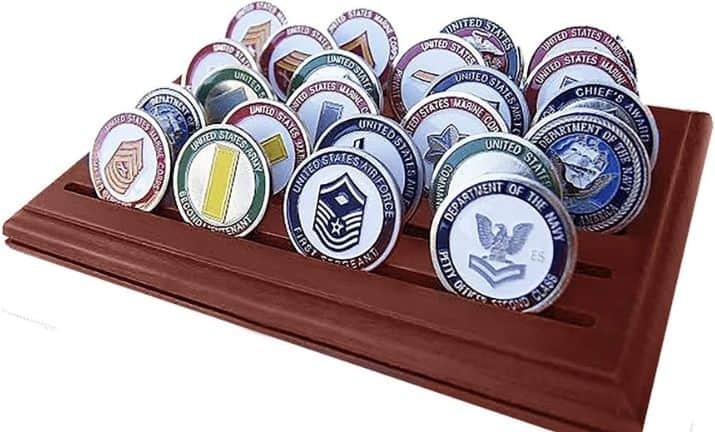 6 rows challenge coin holder