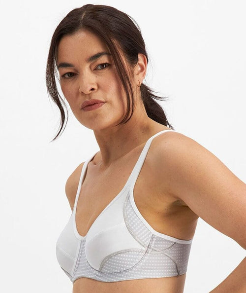 The Core Bra - Women's White Sports Bra – Vitality Athletic Apparel