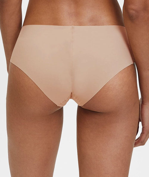 Calvin Klein - INVISIBLES THONG in Light Caramel