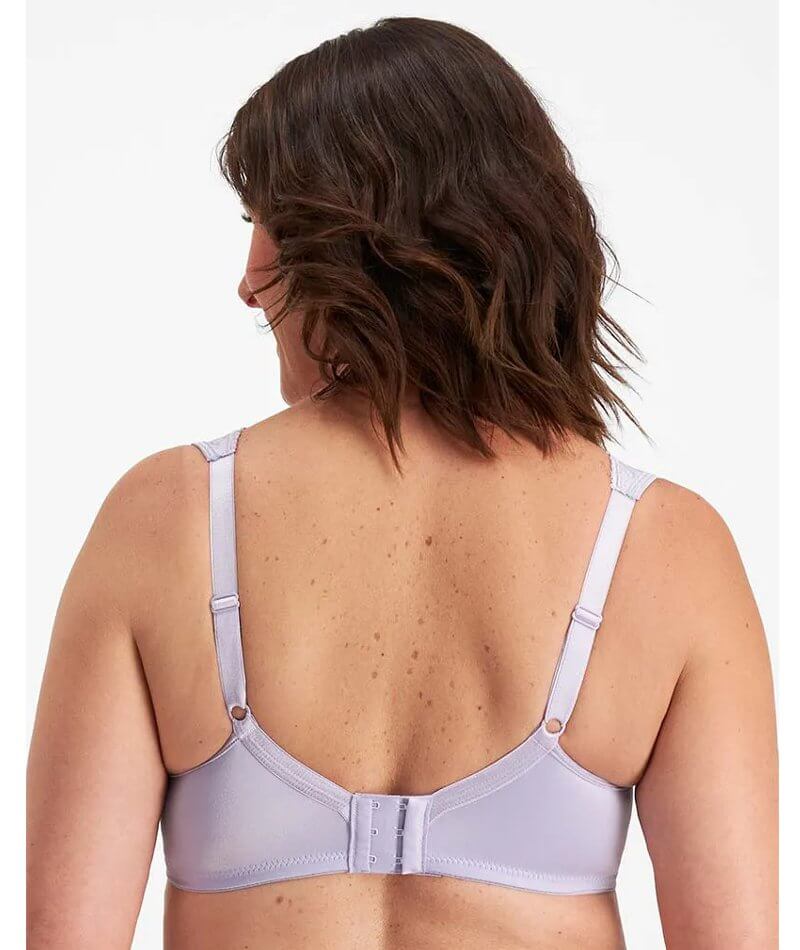 Playtex 18-Hour Ultimate Lift Wireless Bra, Wirefree Bra with Support,  Full-Coverage Wireless Bra for Everyday Comfort, Urban Lilac, 36B :  : Clothing, Shoes & Accessories