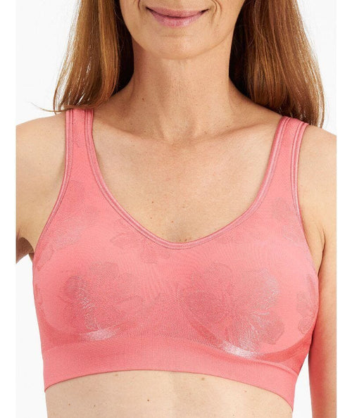 https://cdn.shopify.com/s/files/1/0039/2563/9241/products/playtex-comfort-flex-fit-floral-wire-free-bra-2-pack-nude-pink-4_31e0b318-af20-4122-b392-ebaa48bfcd86_250x@2x.jpg?v=1670906819