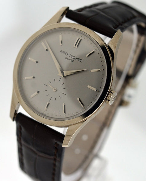 Patek Philippe Calatrava 5196G Pre-owned | Pacific Bay Watch