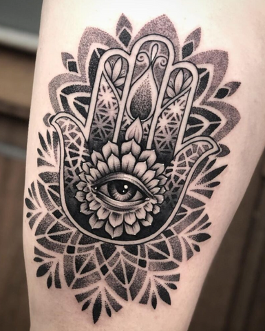 Got to the the beautiful today little hand coverup of an unwanted tattoo  she had thank you for the trust :), . . . . . .artists .best.tattoo.page ⋆  Studio XIII Gallery
