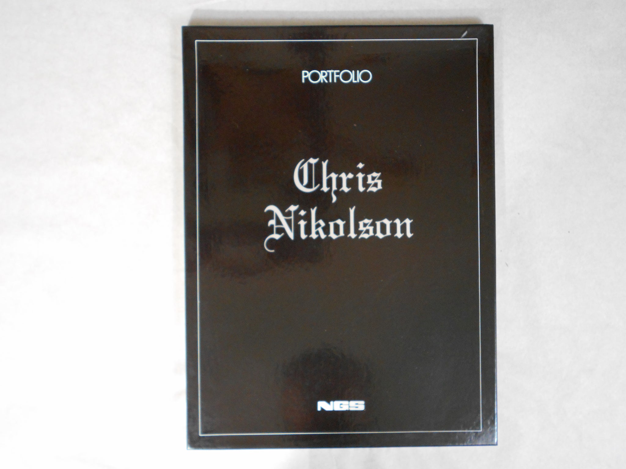 Chris Nikolson Black Portfolio | Chris Nikolson | NGS – buonaideabooks