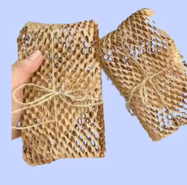 Honeycomb packaging paper, sustainable packaging poplinen