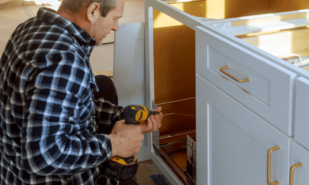 Installing the Base Cabinets