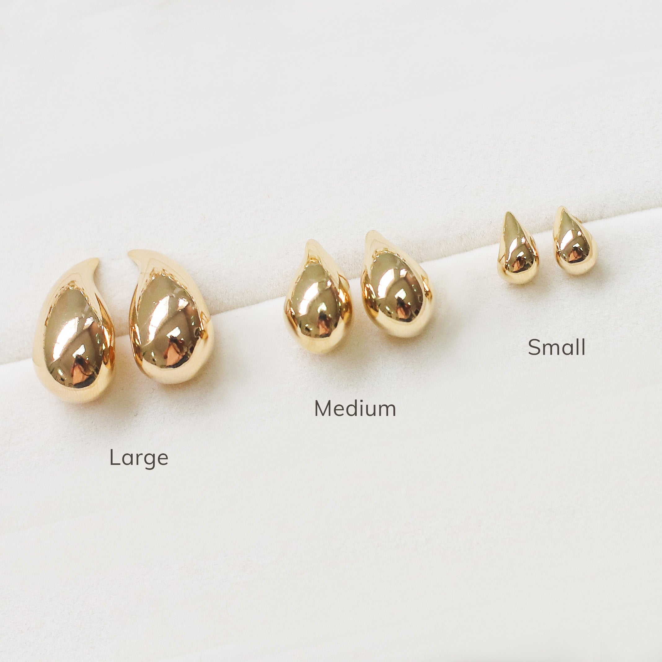 Gold Earrings design online catalog