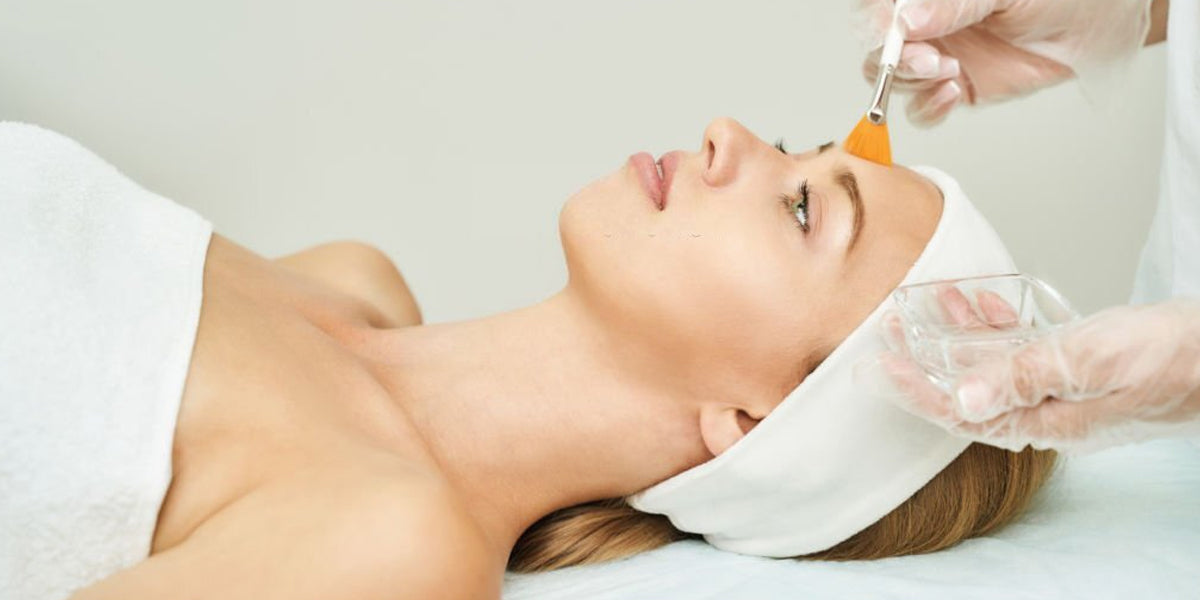 Chemical peels to tighten face skin