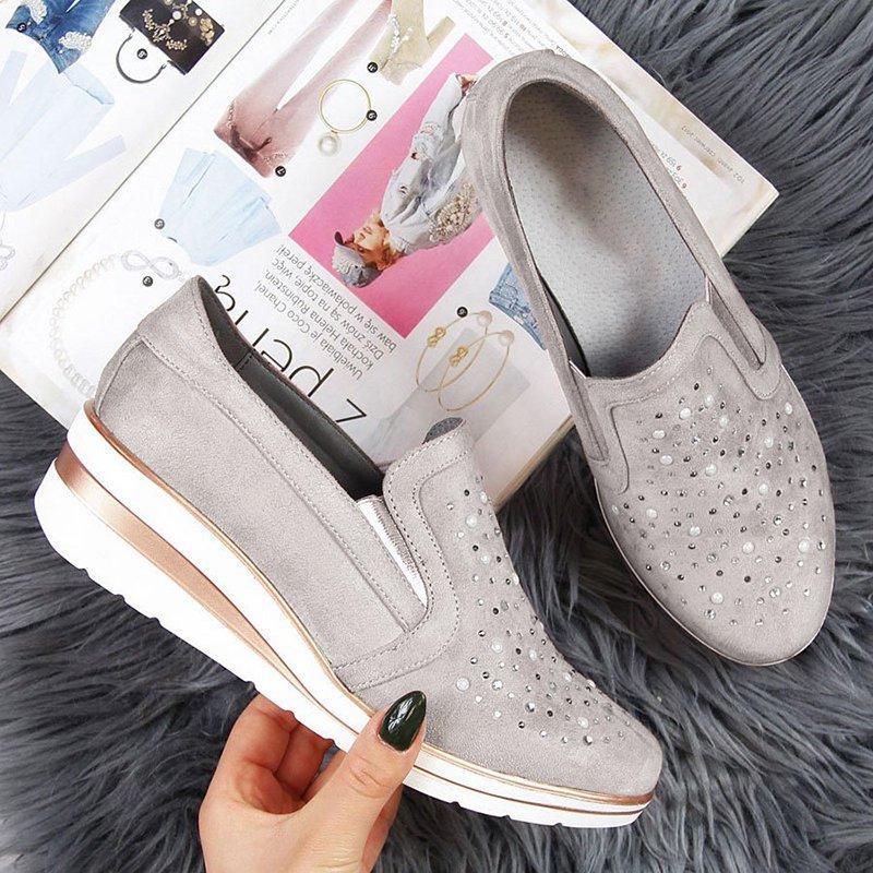 womens comfortable slip on sneakers