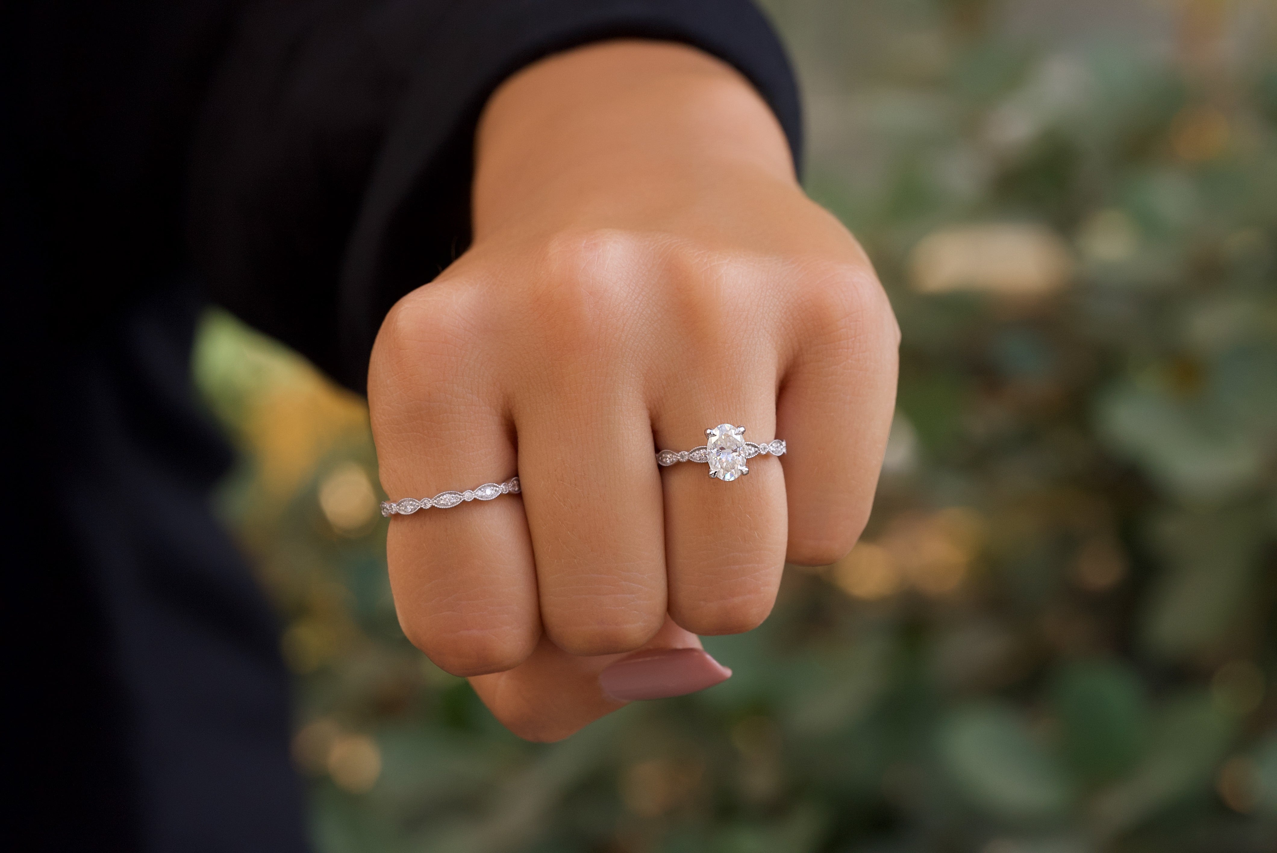 Retro Style Engagement Rings: How to Get the Look