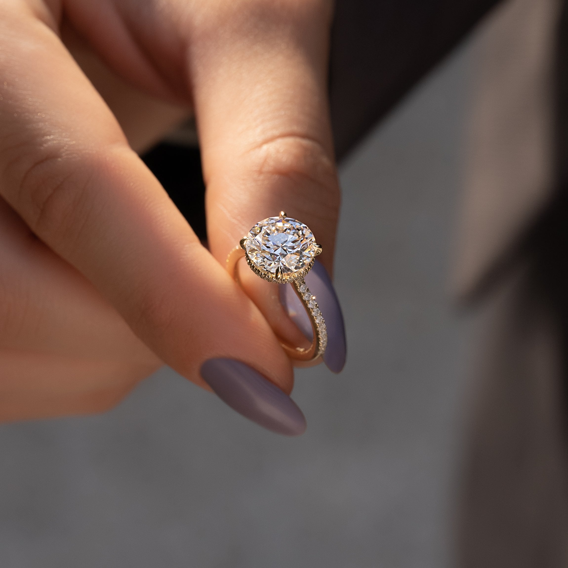 How to Buy an Engagement Ring and Where to Buy It