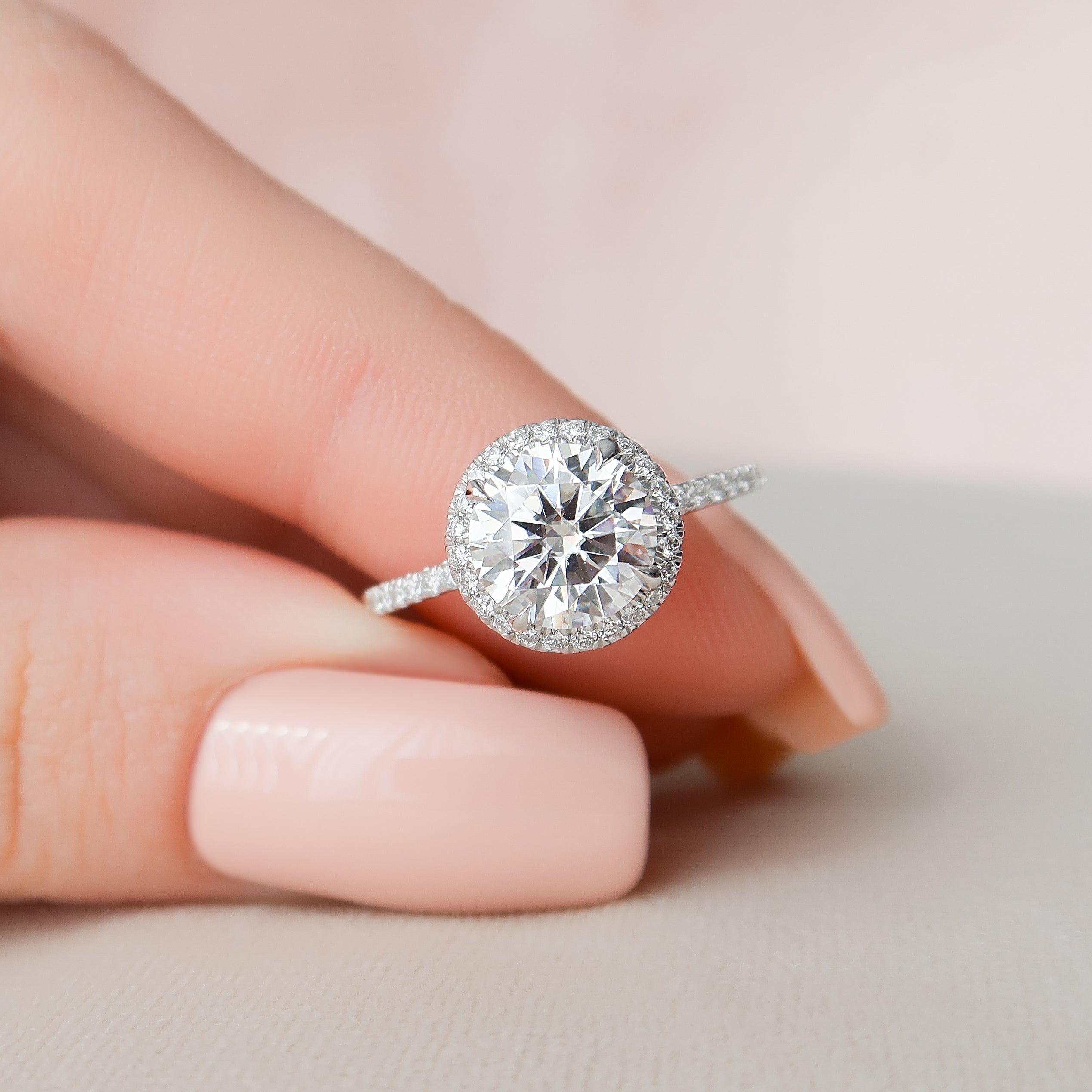 Top Tips for Choosing the Perfect Diamond Engagement Ring with a Halo Setting