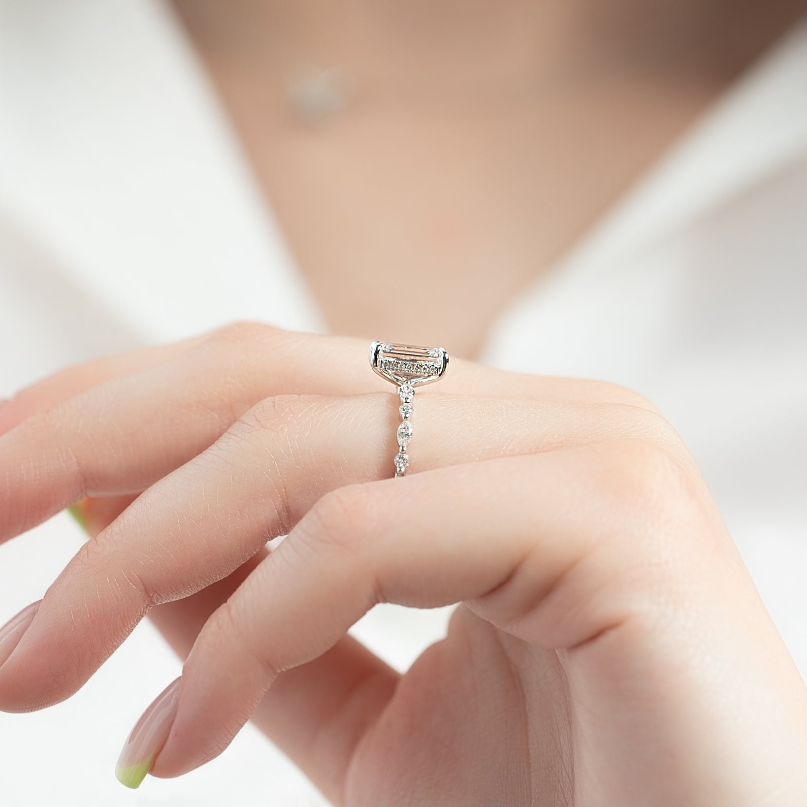 Keyzar · Choose Your Sparkle - Brilliant Vs. Crushed Ice Moissanite