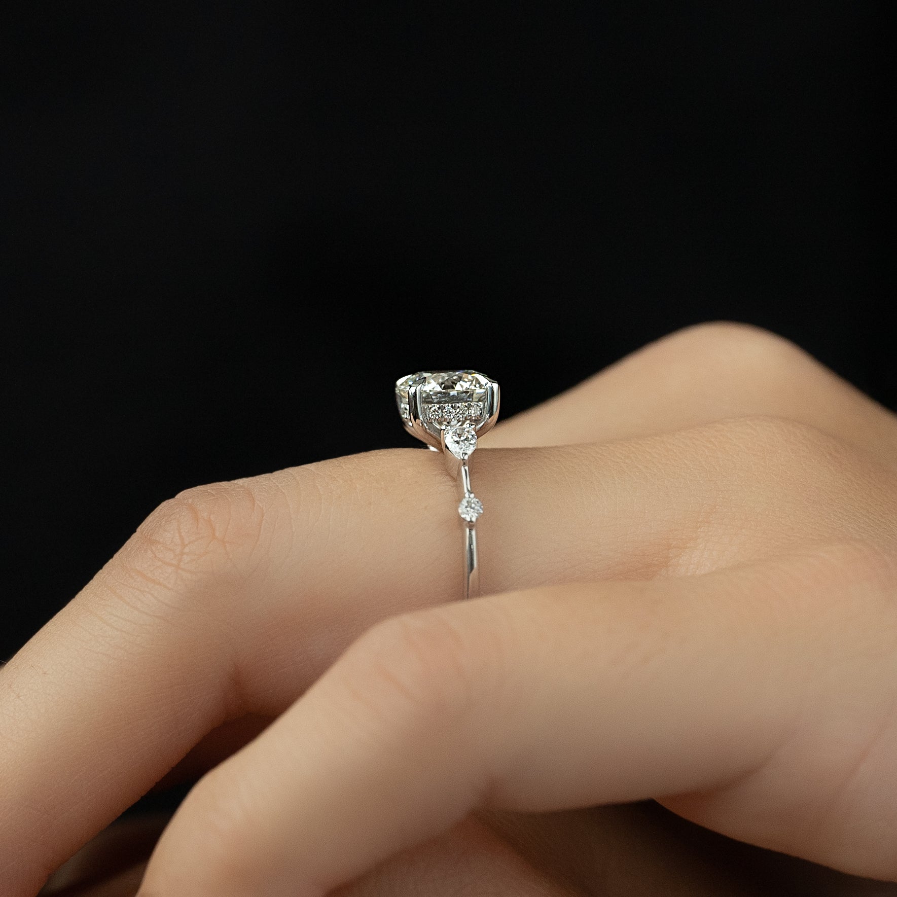 The Naomi WG R data-carat=1.5 data-metal=white-gold