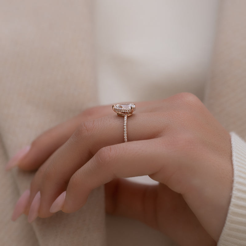 The Low Profile Kamellie - Engagement Ring Made in Rose Gold