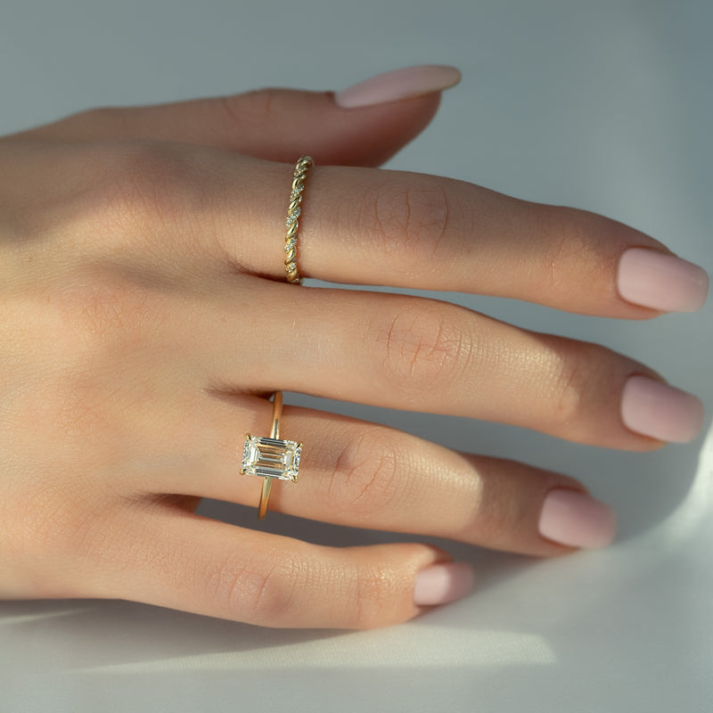 The Sarah - Engagement Ring Made in Yellow Gold