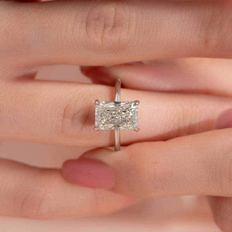 The Sarah - Engagement Ring Made in White Gold