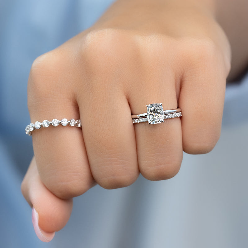 Simple Engagement Rings: Best Engagement Trends