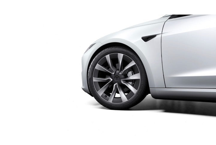 New Tesla Model 3 19-inch nova wheels