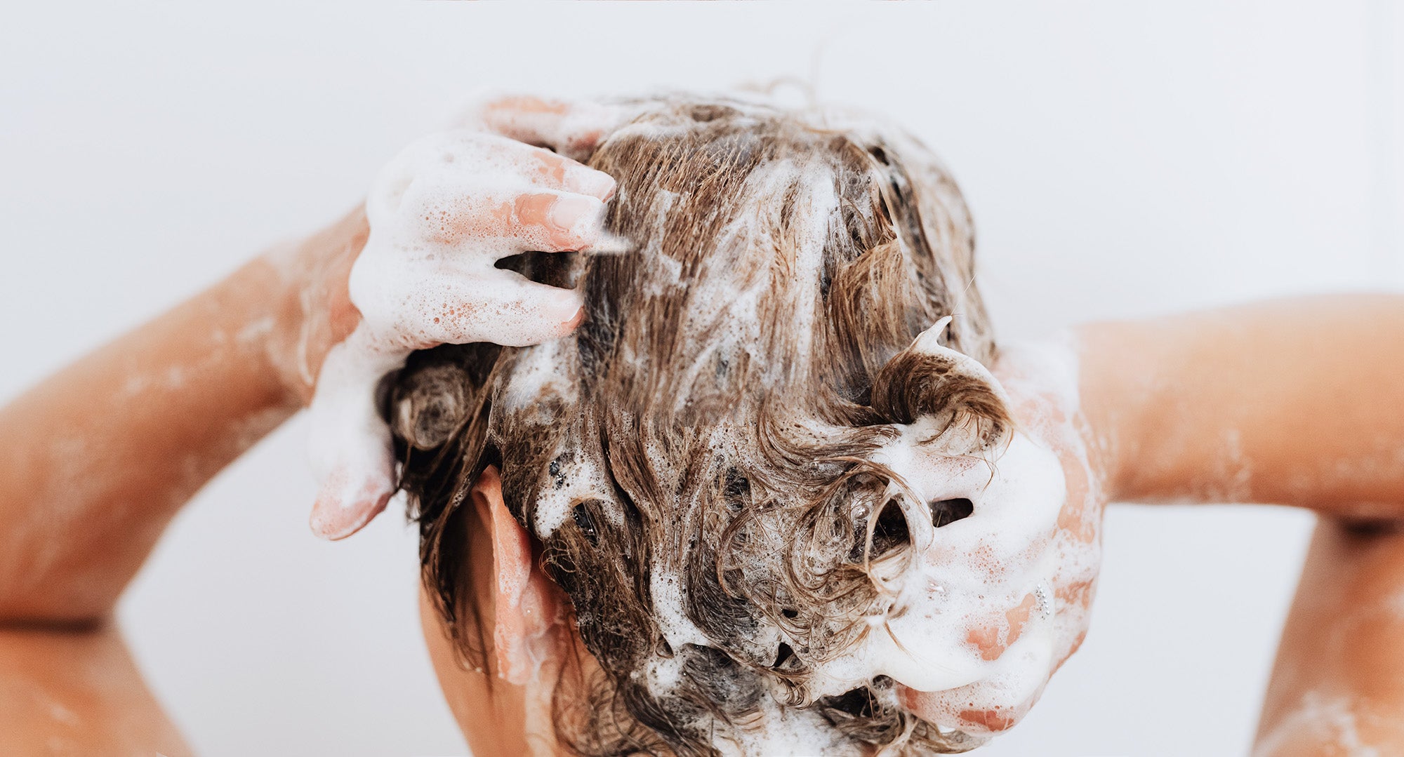 washing hair with essential oils