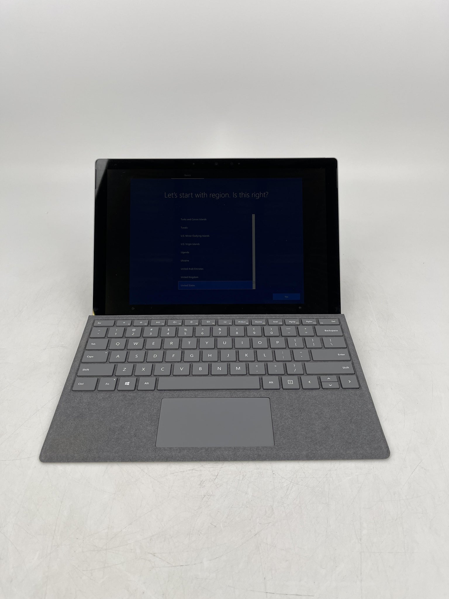 なります】 Surface Pro7 8GB/256GB シルバー ペン タイプカバー付