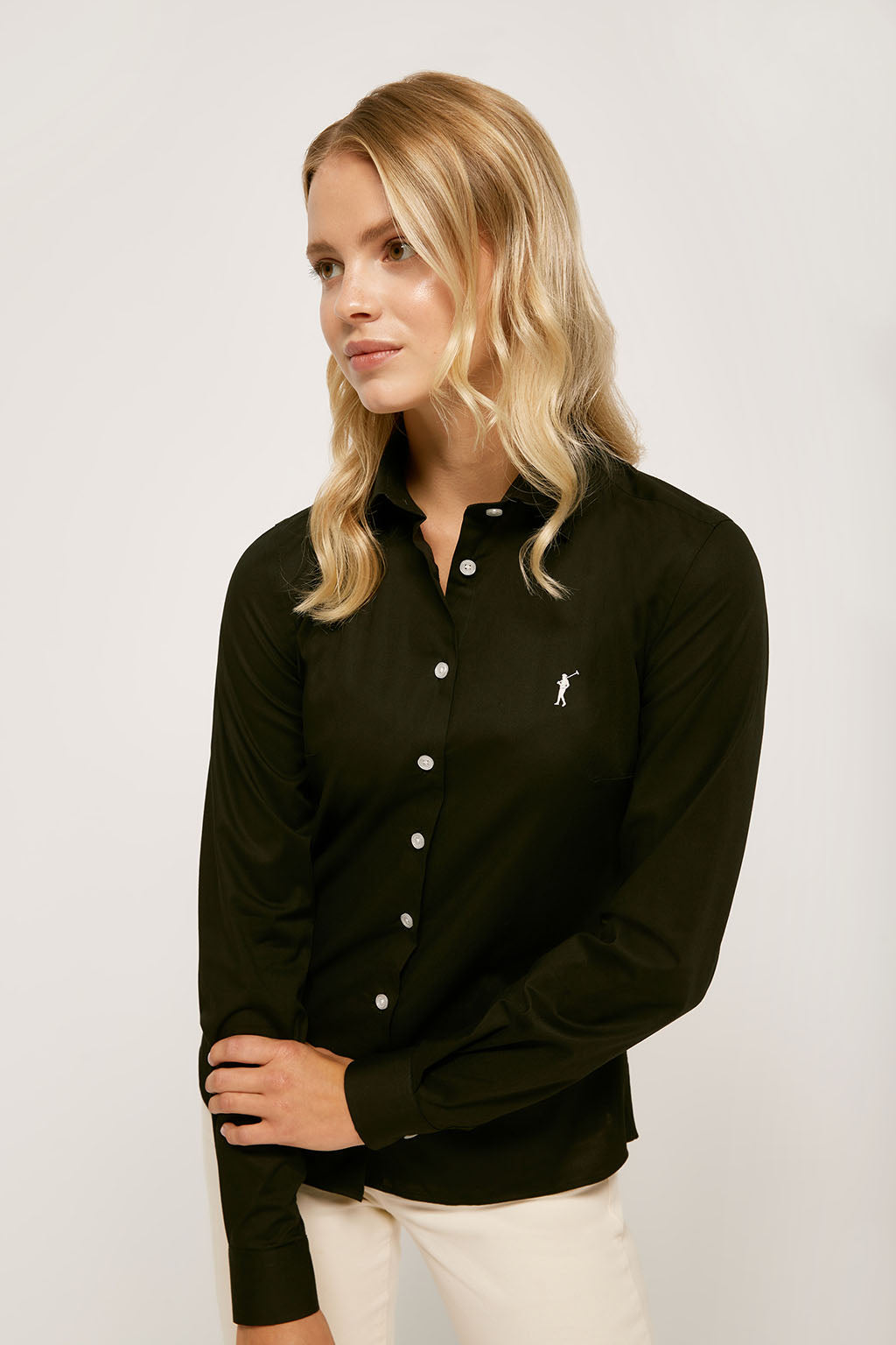 de Tanzania Directamente Black slim-fit poplin shirt with embroidered logo – Polo Club Europe
