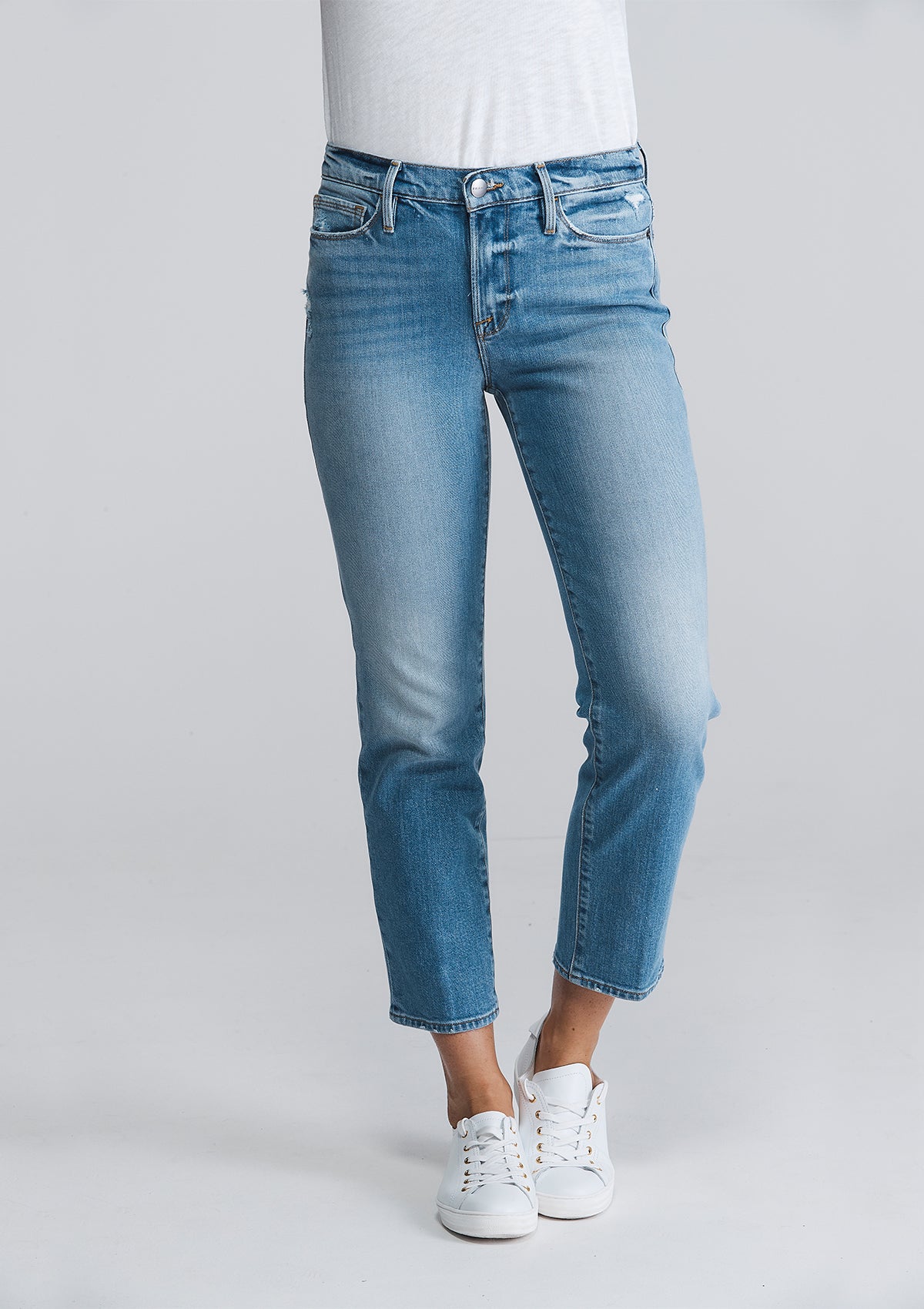 FRAME Le Nouveau Straight Jeans