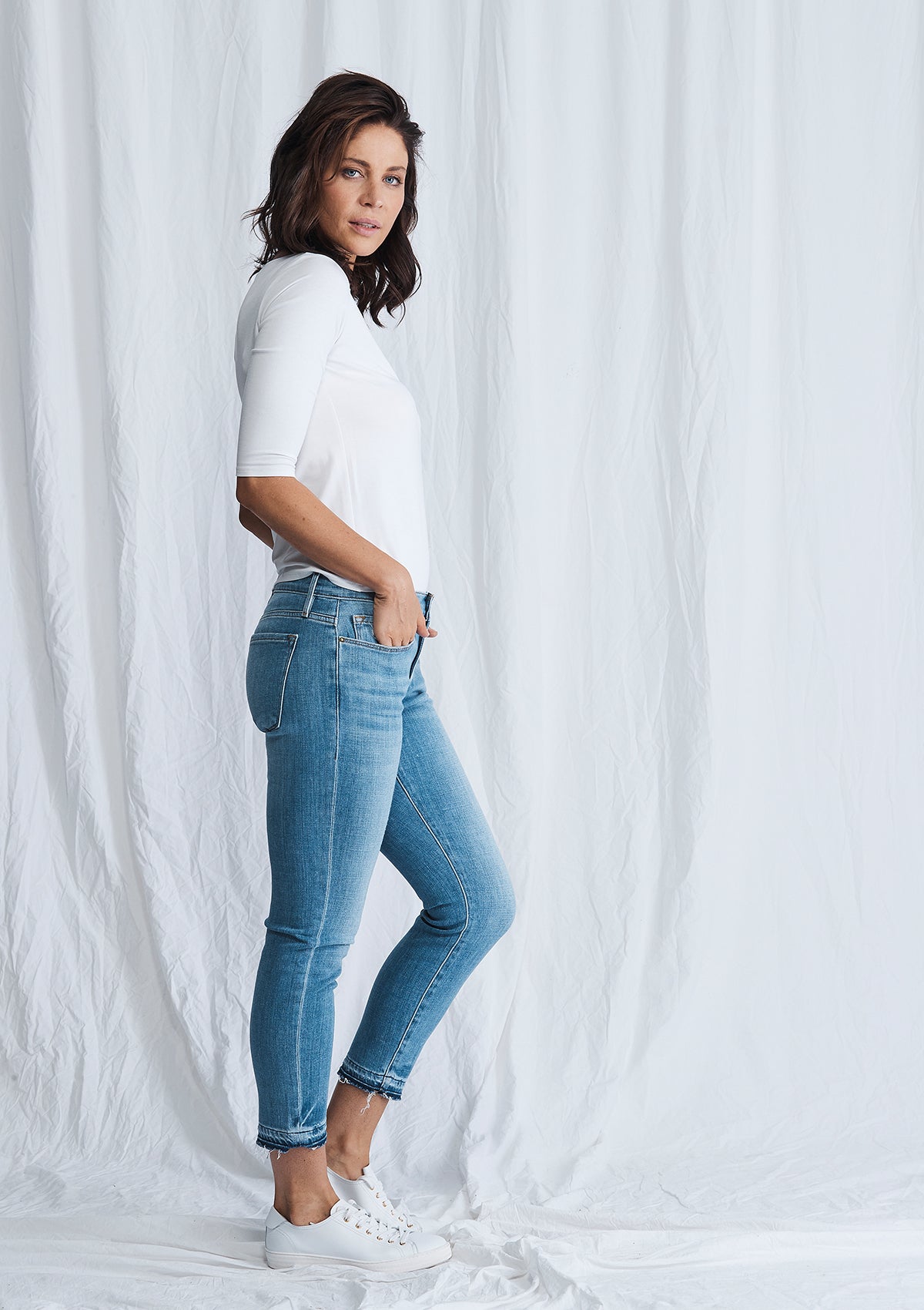 FRAME Le Garçon Crop Jeans