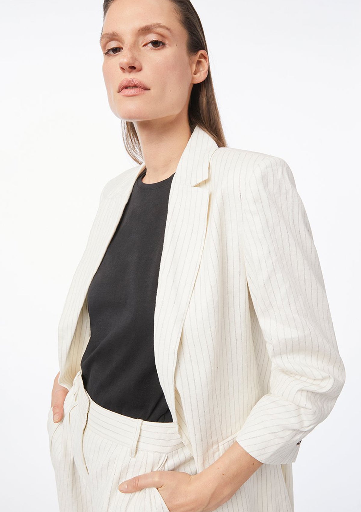 Frame Pleated Boyfriend Blazer