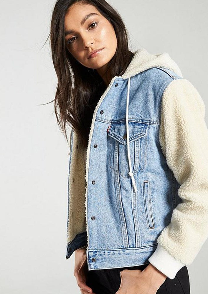 Levis Ex Boyfriend Sherpa Sleeve Trucker