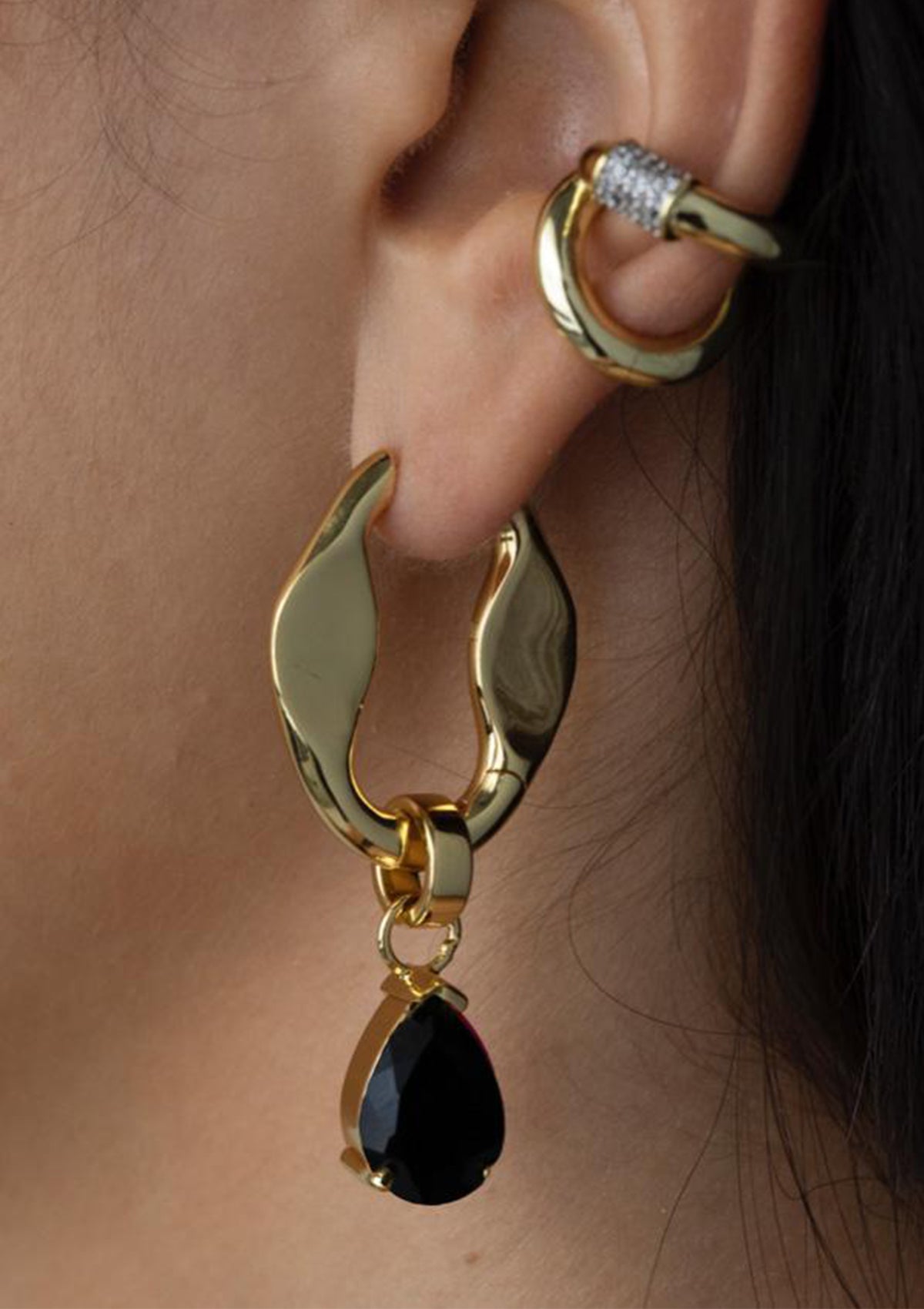 F+H Pop Earrings - Black Onyx