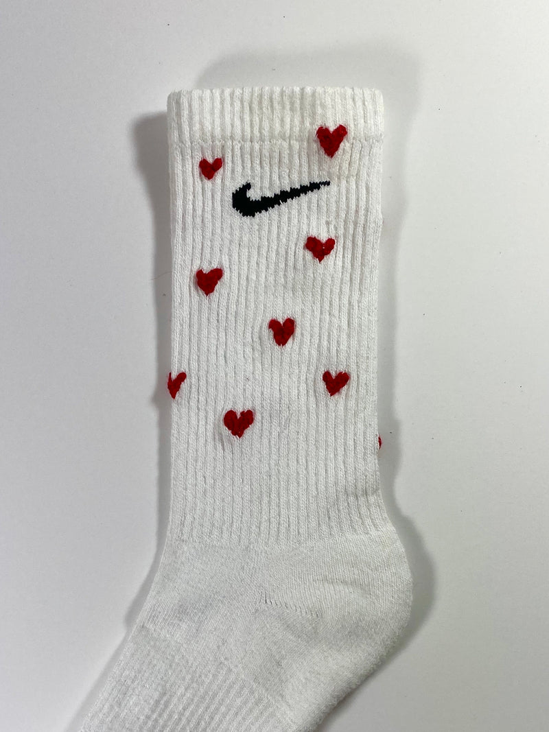 HEART EMBROIDERED NIKE SOCKS – ASEMI 