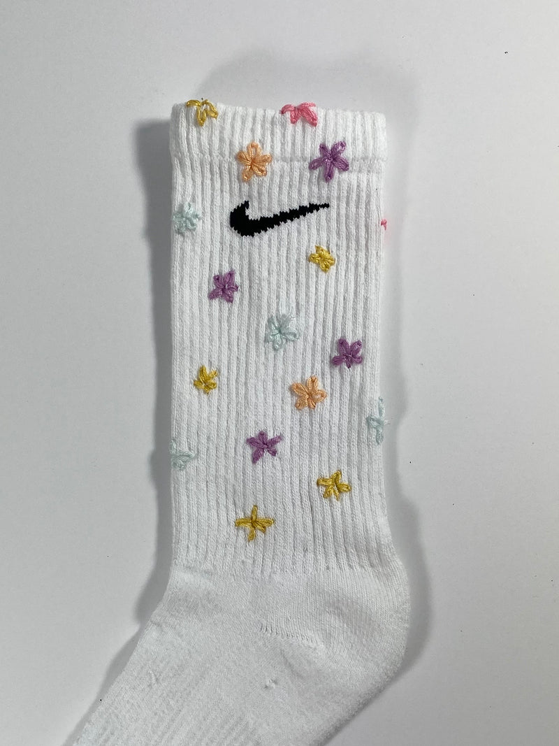 nike embroidered socks