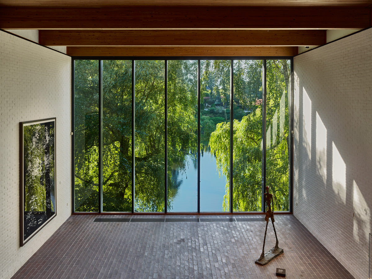 Ala norte del museo: sala de exposiciones de dos pisos con esculturas de Alberto Giacometti. (Foto: Jeremy Jachym)