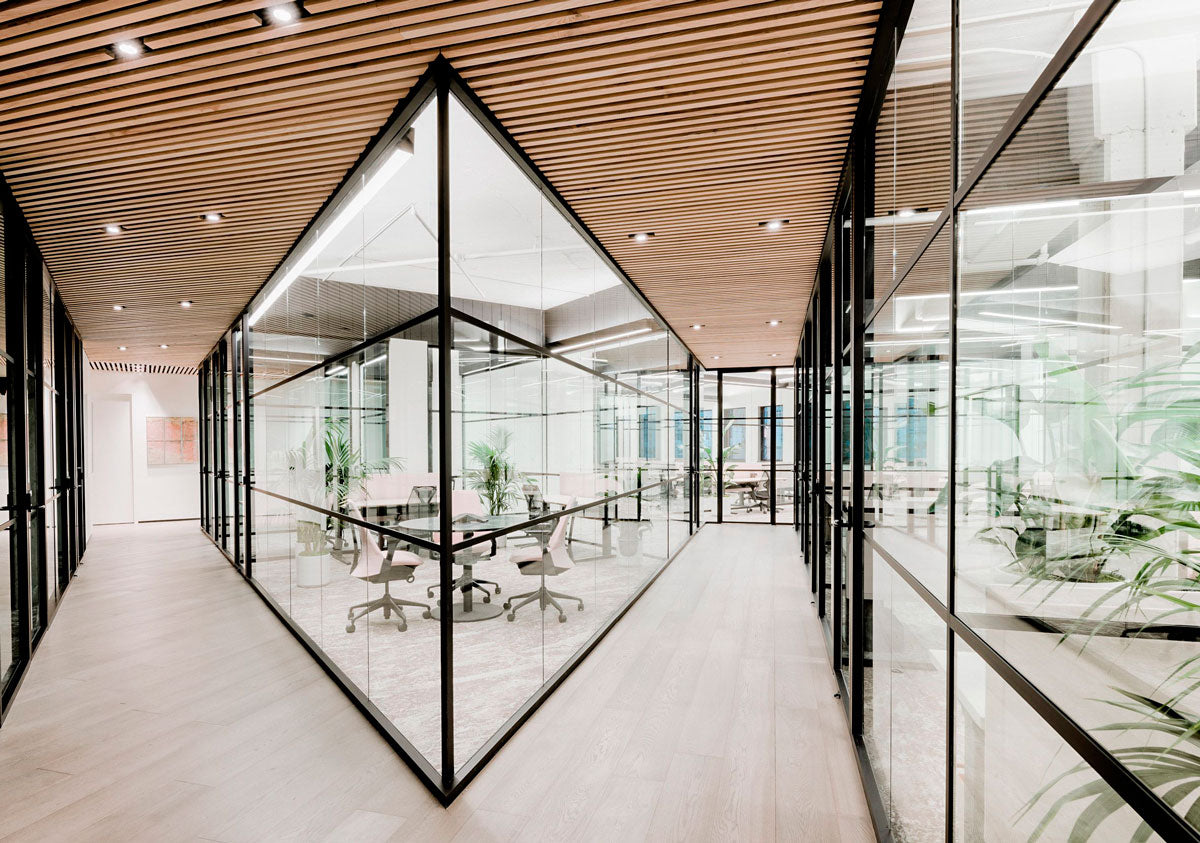 CANOPY Jackson Square es un espacio de trabajo realizado por M-Projects en San Francisco, Estados Unidos. El lugar ofrece un diseño contemporáneo que crea un entorno sereno para facilitar la concentración. (Foto: M-Projects) 