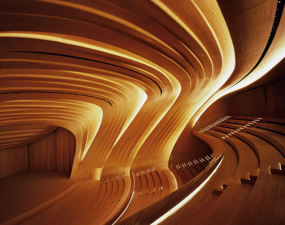 El estudio de Zaha Hadid Architects fue convocado en el 2007 para diseñar el Heydar Aliyev Center (en Baku, Azerbaijan), el edificio principal de los programas culturales de la nación. Su estilo marca sus rasgos azerí y se utilizaron las curvas para marcar su fluidez. (Foto: Zaha Hadid Architects) 