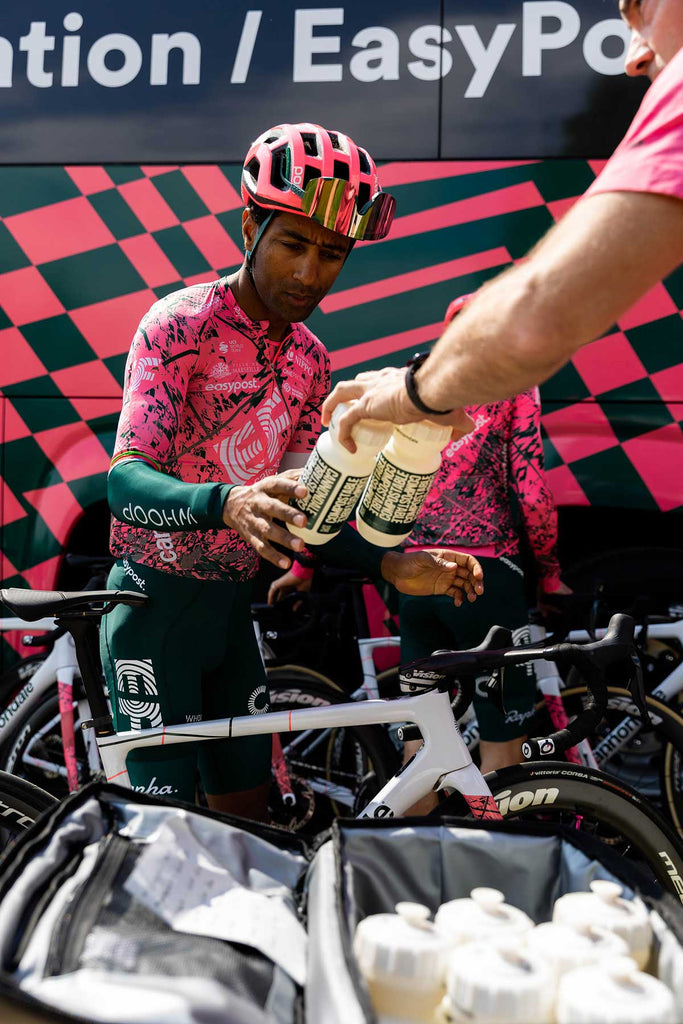 bidons rider per year: How to cycling's water bottle pro Rouleur