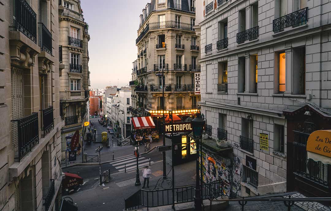 imageof a paris subway and street
