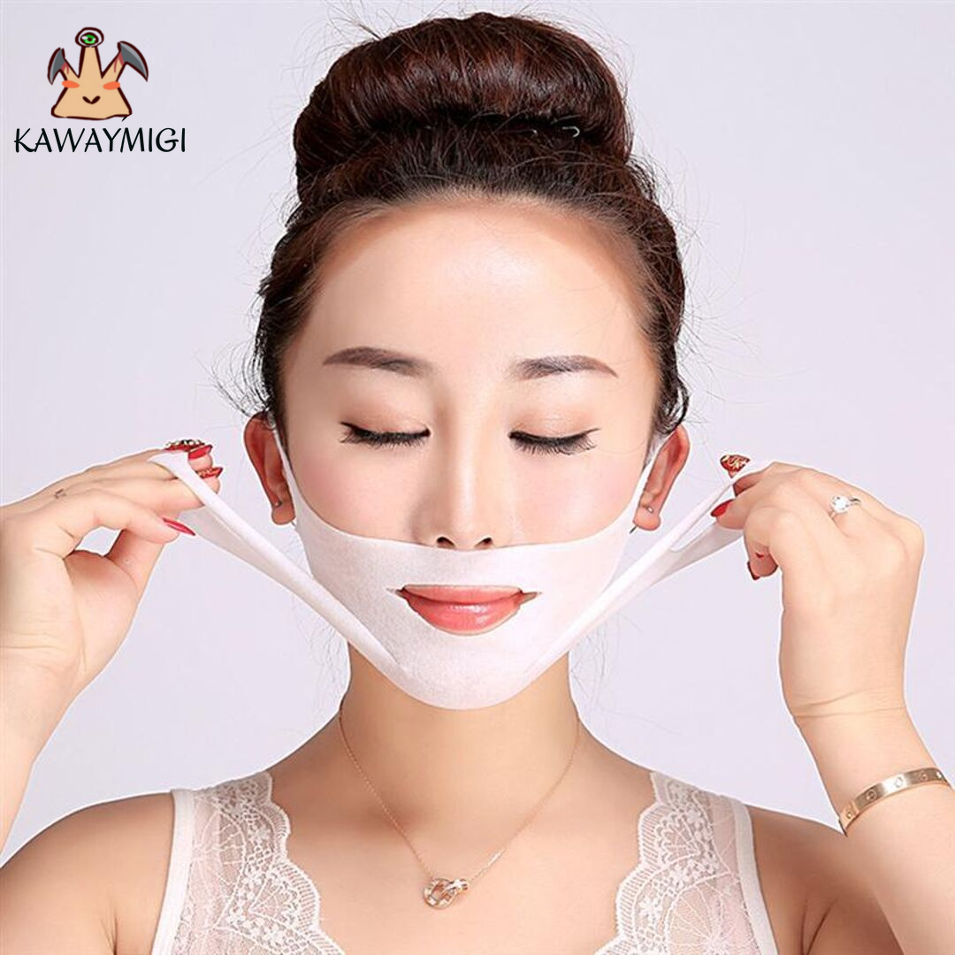 Маска корея лучшая. Маска для лифтинга для коррекции овала лица v-line Lifting Mask. Корейские маски для лица. Маска для лица Корея. Кореянка в маске для лица.