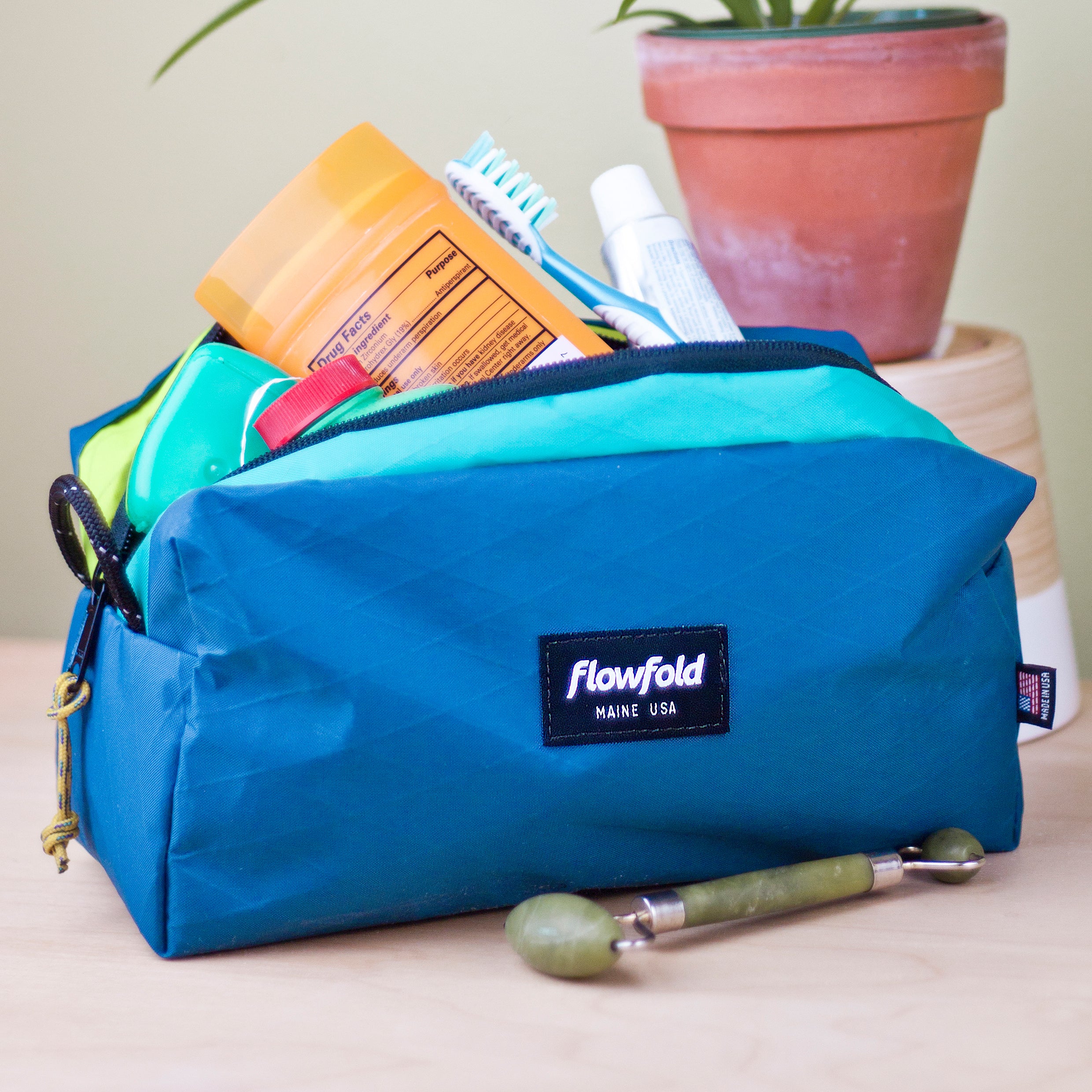 Flowfold three dopp kits