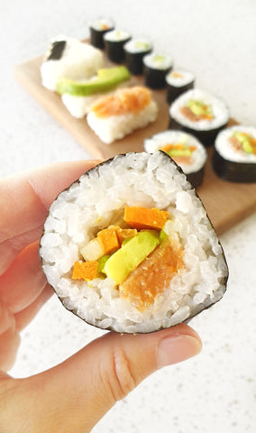 How to roll perfect sushi without a mat - Healthy Snacks NZ