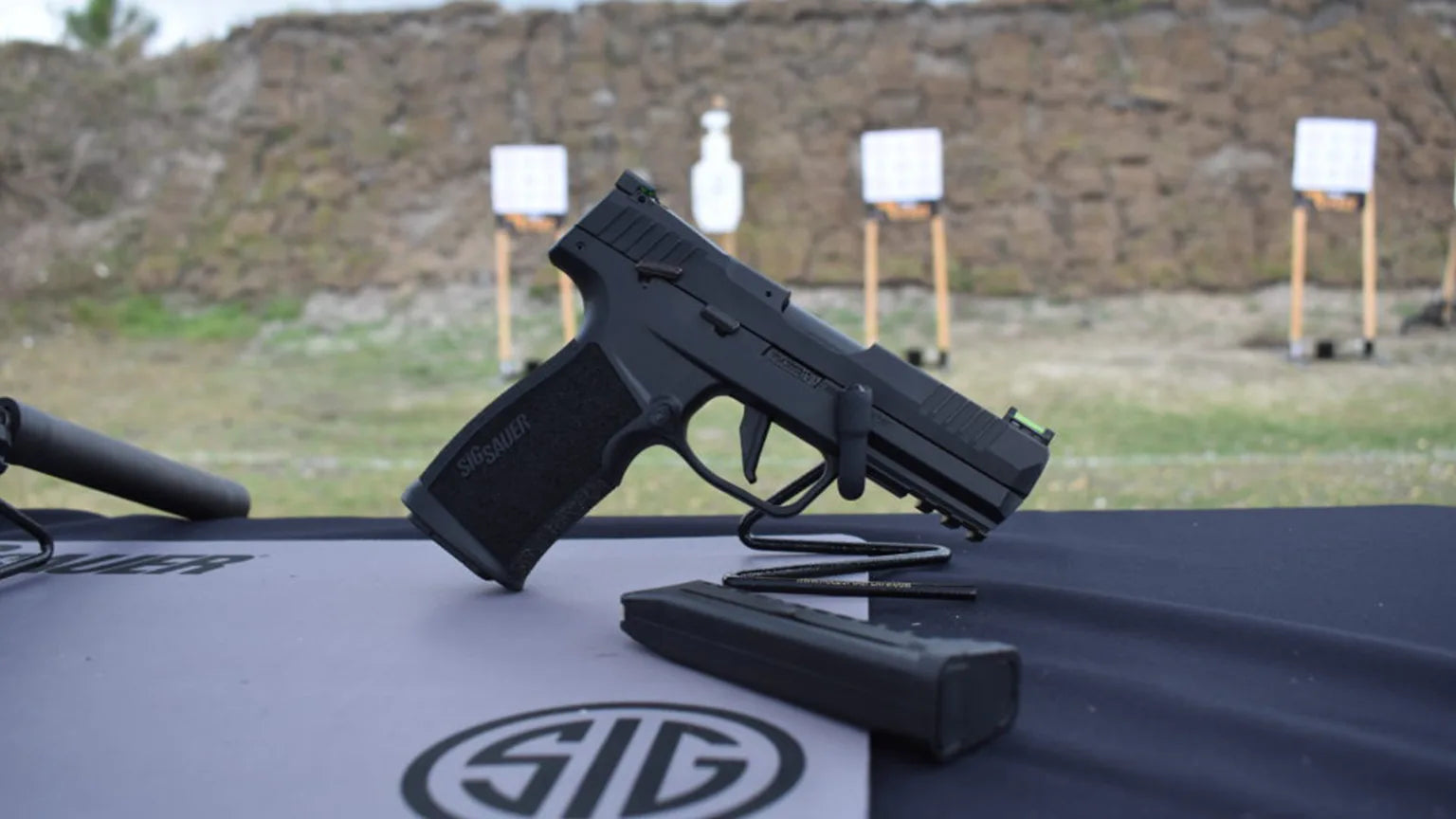 SIG SAUER P322: QUALITY AND FUN AT AN AFFORDABLE PRICE
