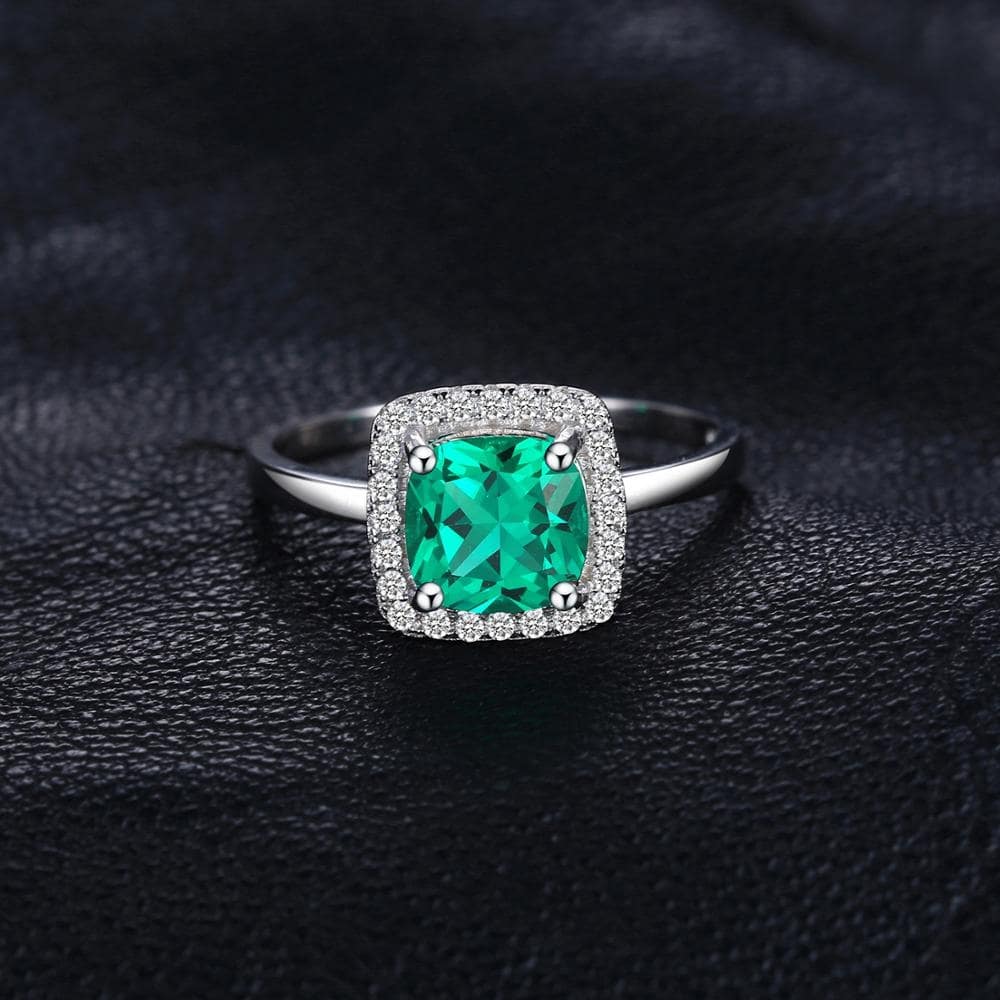 Köp Emerald Engagement Ring