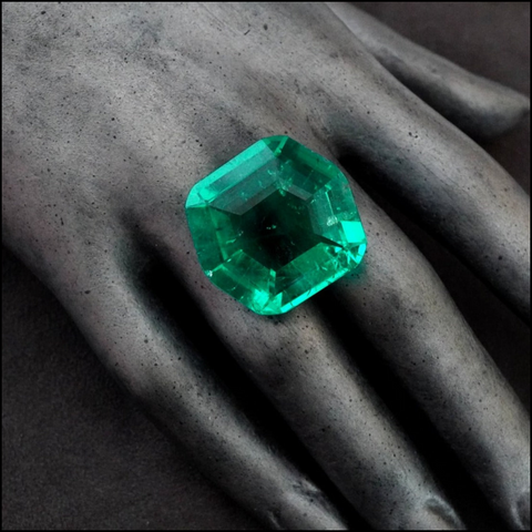 44.66-carat, hexagon-shaped, no oil Colombian emerald