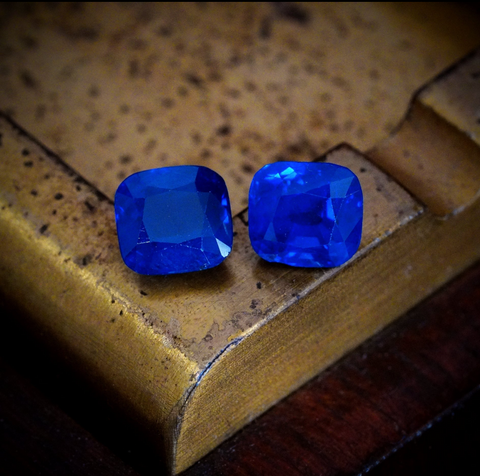 9.88-carat, unheated Kashmir sapphire pair